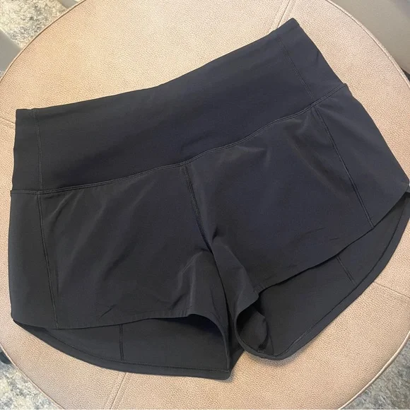 Like New Lululemon Speed Up HR Lined Short 2.5" - Picture 1 of 3